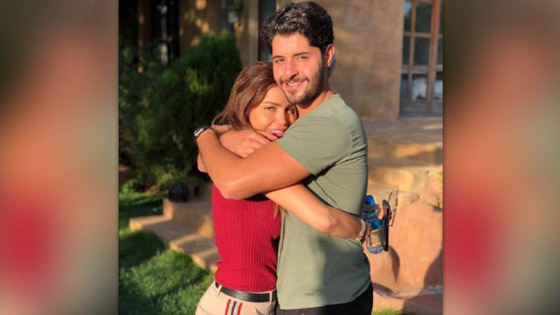 من باريس.. زوجة راغب علامة تخطف الأنظار رفقة ابنها صورة رقم 4
