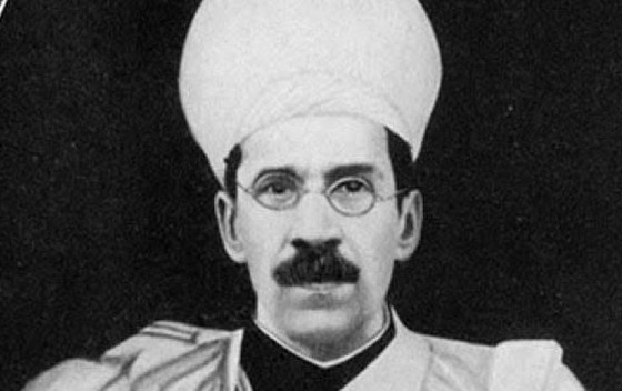 الرجل الذي كان يحيك جواربه ولا يغير عمامته رغم أنه كان الأغنى بالعالم صورة رقم 11