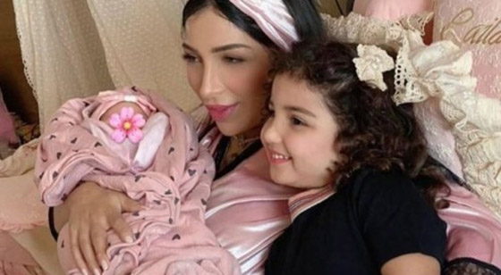 صور : ابنة دنيا بطمة تخطف الأنظار في أول يوم مدرسي لها ..شاهدوا كم كبرت صورة رقم 1
