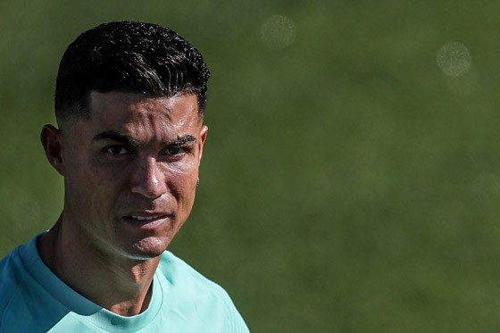 دجاجة تبيض ذهباً لمحمد صلاح.. بعيداً عن كرة القدم صورة رقم 4