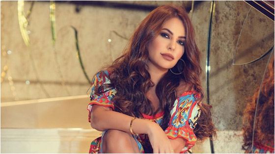 فيديو صادم: استمرار الهجوم على نادين نجيم بسبب كلمة 
