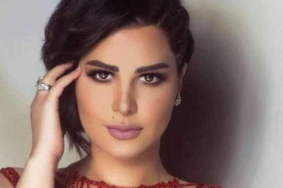 فيديو شمس الكويتية في وصلة رقص عراقي والجمهور يسخر من اطلالتها في مهرجان بابل صورة رقم 4