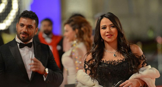 رسالة غامضة من إيمي سمير غانم أمام قبر والديها- (فيديو) صورة رقم 4