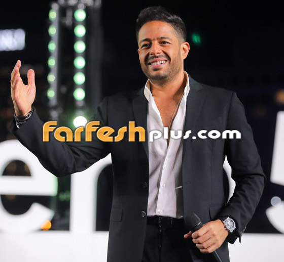 فيديو: معجبة توقف سيارة محمد حماقي لالتقاط صورة.. والفنان يتدخل صورة رقم 15