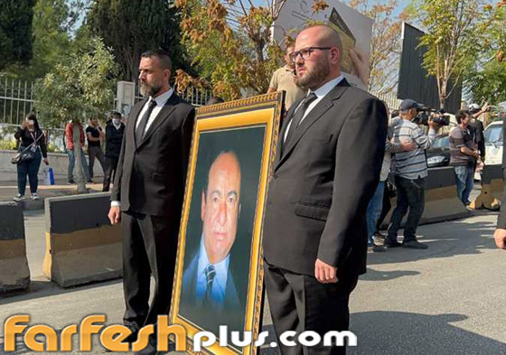 فيديو وصور: زوجة صباح فخري تنهار في جنازته وتشكر بشار الأسد! صورة رقم 6
