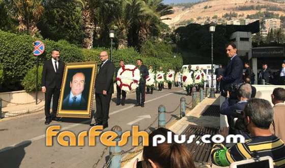 فيديو وصور: زوجة صباح فخري تنهار في جنازته وتشكر بشار الأسد! صورة رقم 10