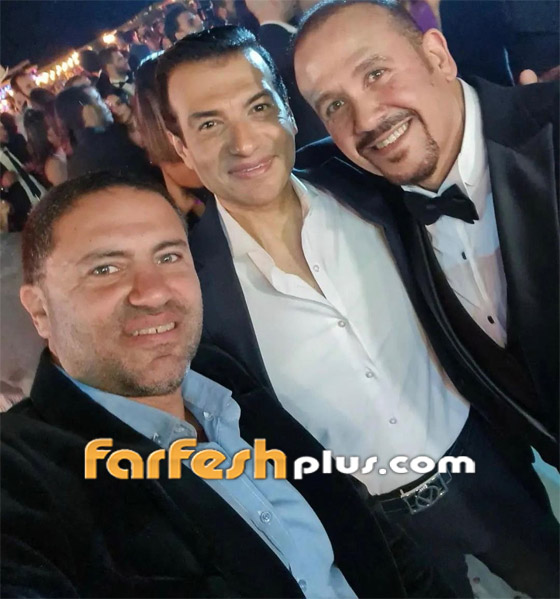 بالفيديو: إيهاب توفيق يغني بحفل زفاف ابنة هشام عباس.. شاهد جمال العروسة صورة رقم 2