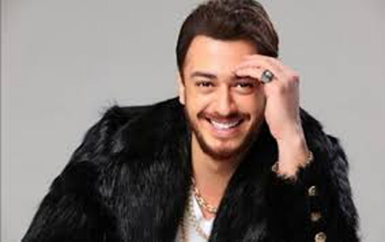 إليسا بأحضان سعد لمجرد في باريس، وما سر تغيير ملامح وجهه؟ فلتر أم عملية تجميل؟ صورة رقم 6