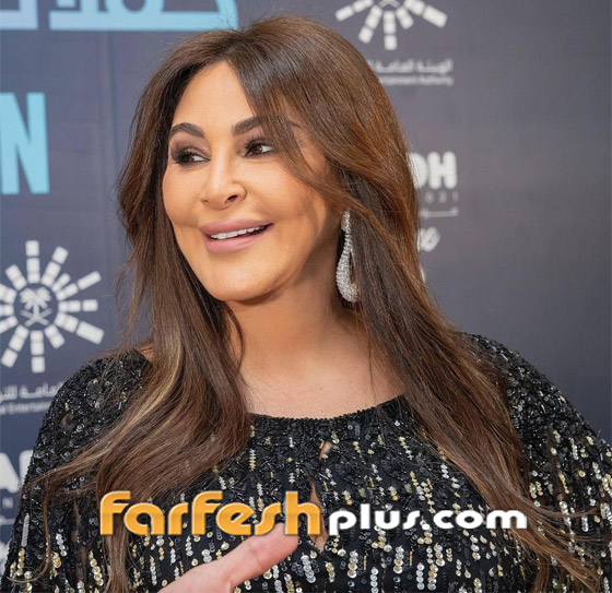 الفنانة اللبنانية إليسا تتصدر 