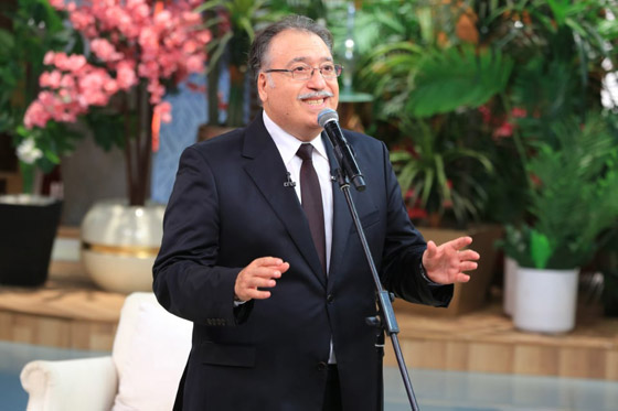 فيديو نجل وديع الصافي يغني 
