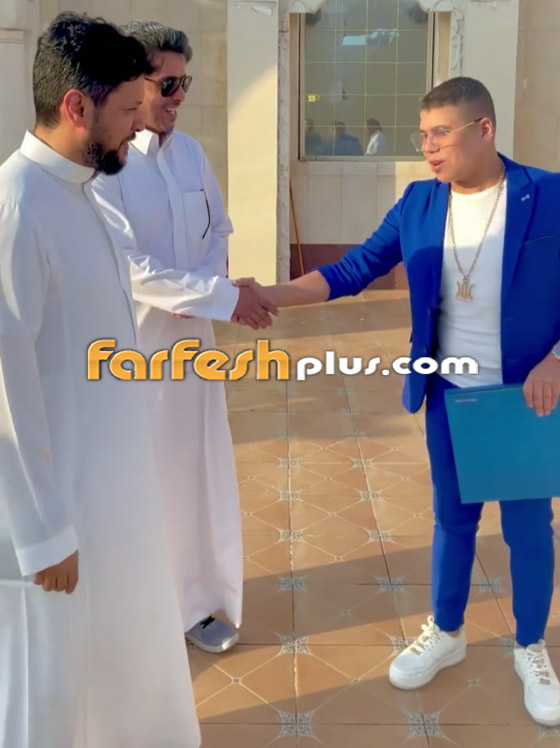 عائلة سعودية تكرم عمر كمال وتهديه سيارة بنتلي ثمنها 10 ملايين جنيه! فيديو صورة رقم 8