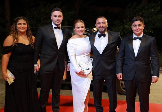 فيديو أحمد السقا: اقتحمت منزل أحمد متابعيني فجرًا لإهانته زوجتي فأغمي عليه من الخوف! صورة رقم 4