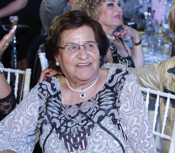 صورة والدة 