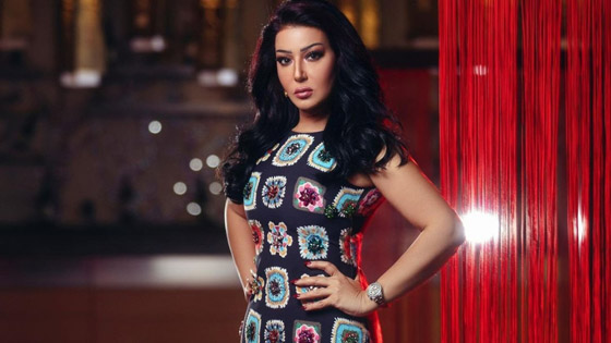 سمية الخشاب تهدد الرجال بـ