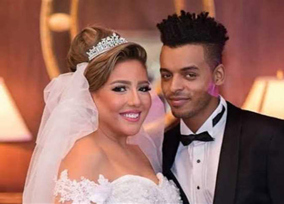 صور نجوم الفن يتزوجون شريكا أكبر او أصغر منهم بكثير: الحب لا يهتم بفارق السن! صورة رقم 9