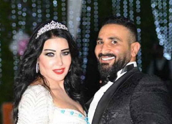 صور نجوم الفن يتزوجون شريكا أكبر او أصغر منهم بكثير: الحب لا يهتم بفارق السن! صورة رقم 11