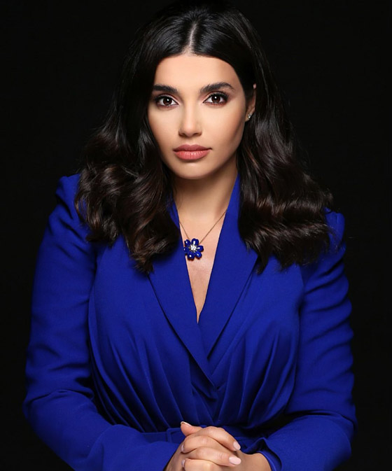 نجوى كرم وليال الاختيار بنفس الفستان... 