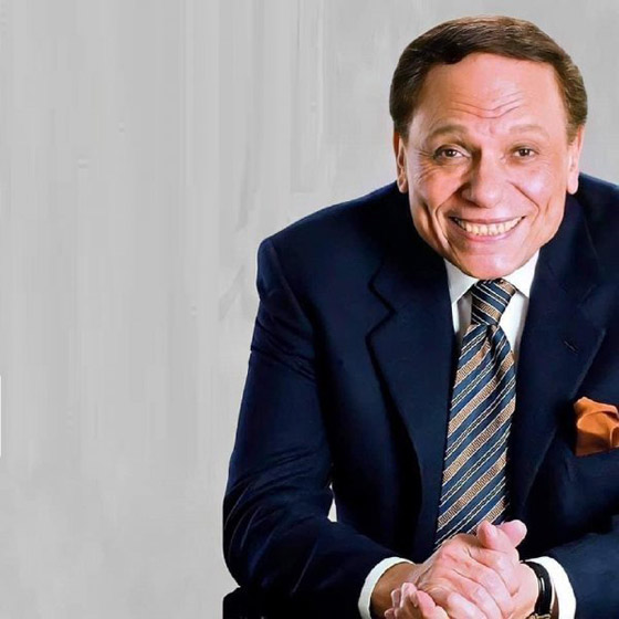 فيديو نادر  من 44 عاما: عادل إمام يروي كيف دخل الفن صدفه صورة رقم 3