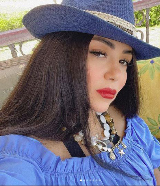 10 صور حديثه لنجوم الفن: درة  انيقه، الفيشاوي في الجيم ودنيا بطمة بفستان ملون صورة رقم 6