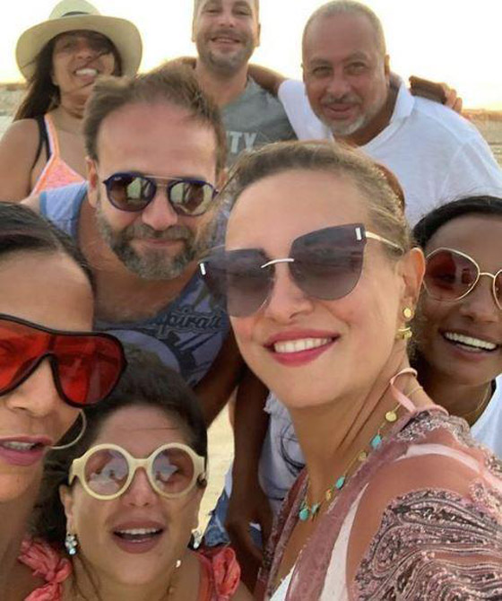10 صور حديثه لنجوم الفن: درة  انيقه، الفيشاوي في الجيم ودنيا بطمة بفستان ملون صورة رقم 3
