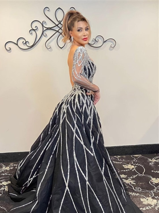 صور النجمات في إطلالات حفلات رأس السنة ما بين الأحمر والأسود: من الأجمل بينهن؟ صورة رقم 4