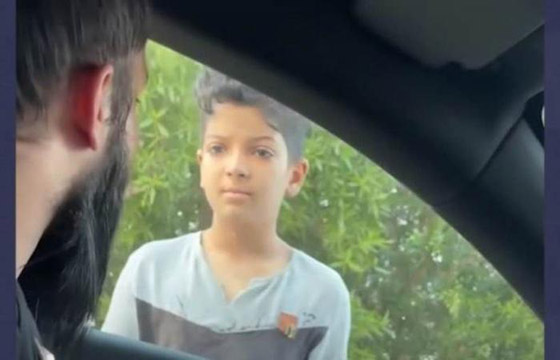 فيديو أغنية “الغزالة رايقة” أشعلت مصر! من الطفل الذي غناها؟ وهل سُرقت من اغنية روسية؟ صورة رقم 10