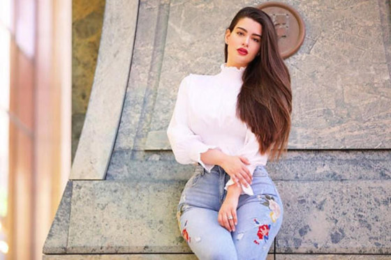 فيديو عمرو دياب لـ روان بن حسين في عيد ميلادها.. هل هي حبيبته الجديدة؟ صورة رقم 6