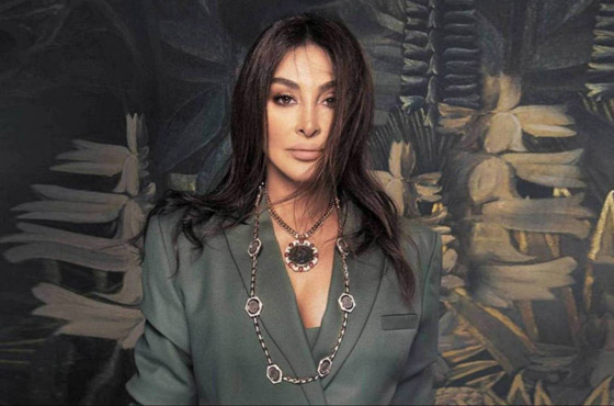 فيديوهات وصور: شبيهة إليسا فنانة أجنبية نسخة عنها بالشكل والرقص والحركات! صورة رقم 6