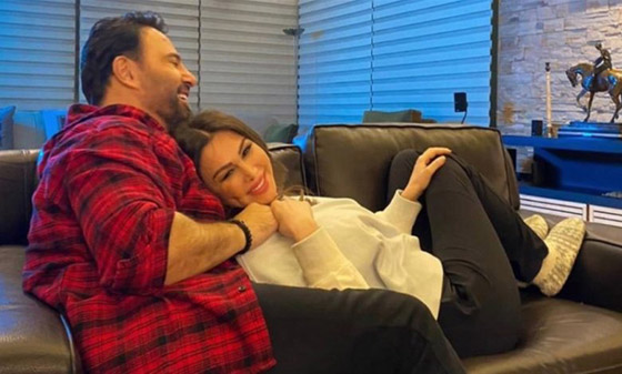 فيديو عاصي الحلاني يراقص زوجته  والجمهور يهاجمه: عيب إختك ماتت من 10 أيام!  صورة رقم 5