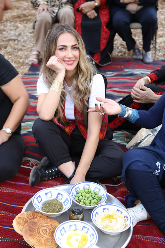 فيديو وصور الفنانة الفلسطينية دلال أبو آمنة:  هدا سبب رفضي المشاركة في إكسبو دبي! صورة رقم 5