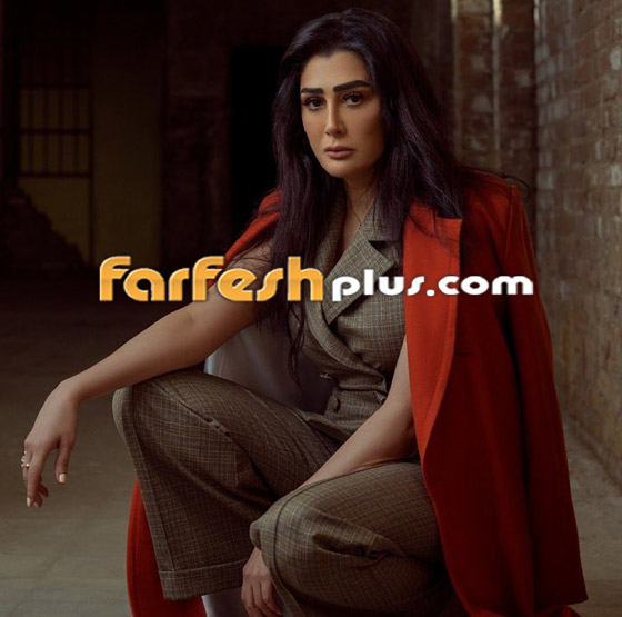صور: غادة عبد الرازق تدخن السيجارة وسط الشارع والجمهور يهاجمها صورة رقم 16