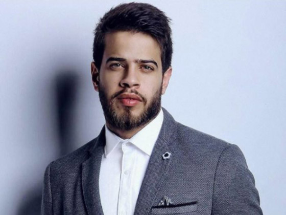 أدهم نابلسي يرفع الأذان لصلاة الجمعة من أحد مساجد الأردن صورة رقم 4
