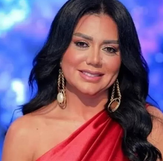 رانيا يوسف تخطف الانظار وتكشف عن تاتو جديد على جسدها صورة رقم 7