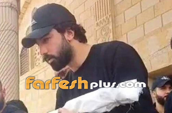 فيديو وصور مؤثرة: انهيار الفنان حازم إيهاب أثناء تشييع جثمان طفله الرضيع صورة رقم 10