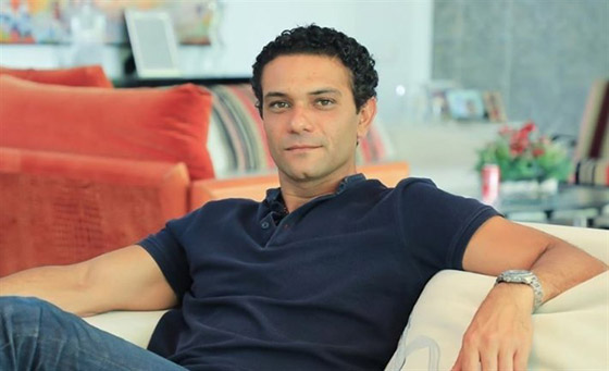 فيديو: كيف ردت والدة آسر ياسين على سؤال: هل تخيلت ان يصبح ابنك نجما شهيرا؟ صورة رقم 4