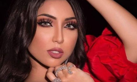 فيديو: دنيا بطمة بوصلة رقص شرقي جريئة ومثيرة والجمهور يسأل: أين زوجها؟ صورة رقم 2