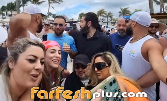 صور وفيديو: جورج وسوف على الشاطئ جالسا على كرسي متحرك والجمهور حوله.. صورة رقم 4