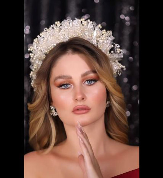 صور: شبيهة النجمة يسرا تحدث ضجة وتثير الجدل.. هل هي نسخة عنها؟  صورة رقم 4
