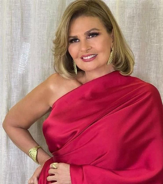 صور: شبيهة النجمة يسرا تحدث ضجة وتثير الجدل.. هل هي نسخة عنها؟  صورة رقم 9