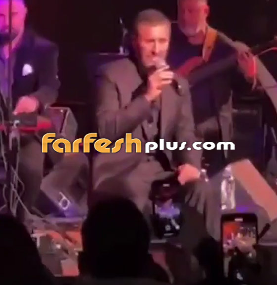 فيديو: كاظم الساهر يصاب بدوار وتعب مفاجئ، ويكمل حفله جالسًا على كرسي صورة رقم 2
