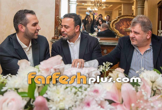 طليق أصالة وزوجها معا.. يضحكان مع بعضهما بحفل زفاف ابنتها شام صورة رقم 5