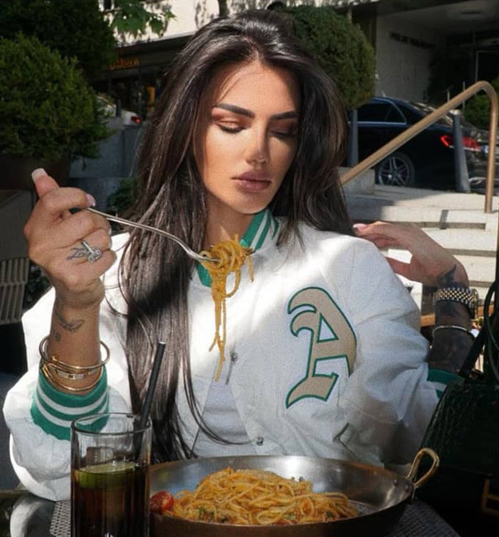 صور حبيبة أحمد أبو هشيمة الجديدة تخطف الأنظار بجمالها صورة رقم 1