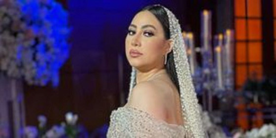 تسريب فيديو صادم من حفل زفاف المطربة بوسي تهدد غاضبة : “عليا الطلاق أبوظ الجوازة دي!