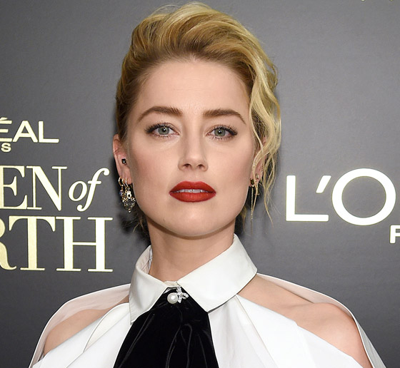 صور فضيحة آمبر هيرد: تُقبل عشيقتها عارضة الأزياء المثلية في مصعد! صورة رقم 18