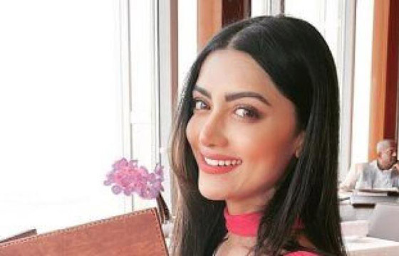 بالفيديو: مطربة هندية تغني 