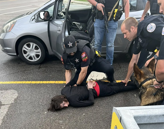 احتفال باستقلال أمريكا يتحول لفاجعة.. قتلى وإصابات بإطلاق نار في شيكاغو صورة رقم 1