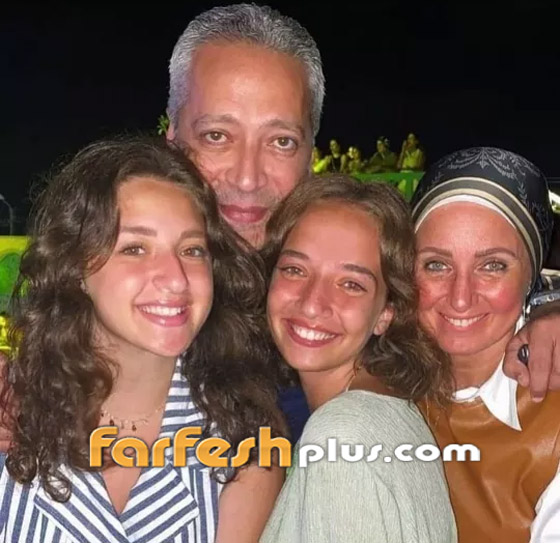 ابنة تامر أمين تدهش الجمهور بجمالها الأوروبي بحفل تخرجها.. وتشارك والدها بفيديو مضحك صورة رقم 4