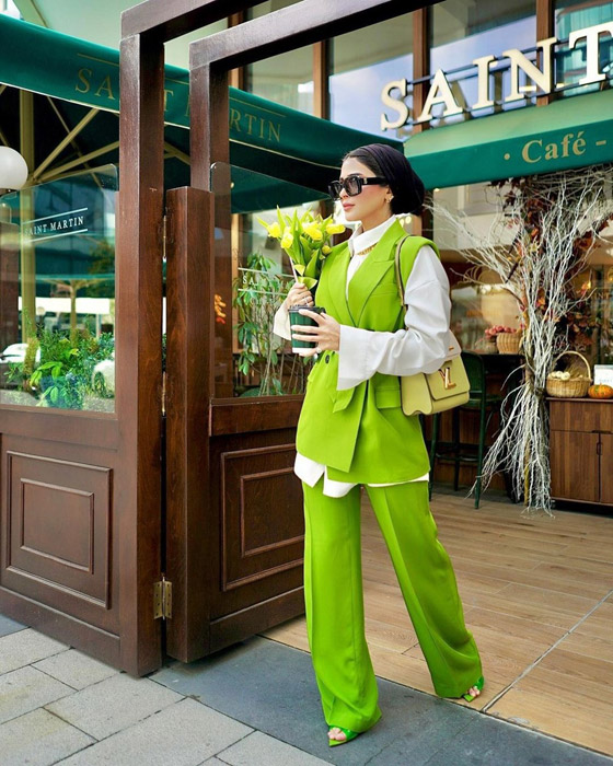 الأخضر الليموني يسحر النجمات والفاشينيستات صورة رقم 1