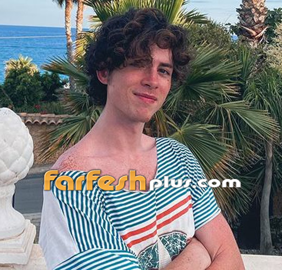 صورة سوسن أرشيد بالمسبح مع شقيقها المثلي تغضب الجمهور! موجة هجوم واستنكار كبيرة! صورة رقم 7