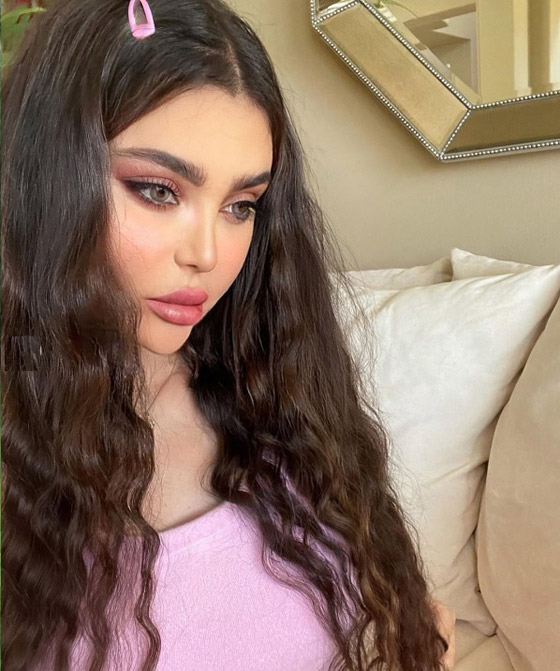 صور قمر اللبنانية تستمتع بإجازة الصيف بالمايوه صورة رقم 6